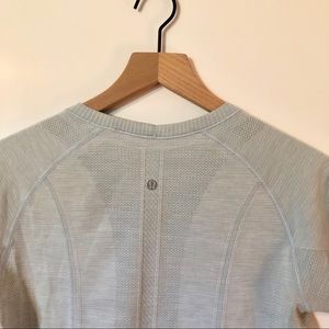 Lululemon active top see description about sizing!